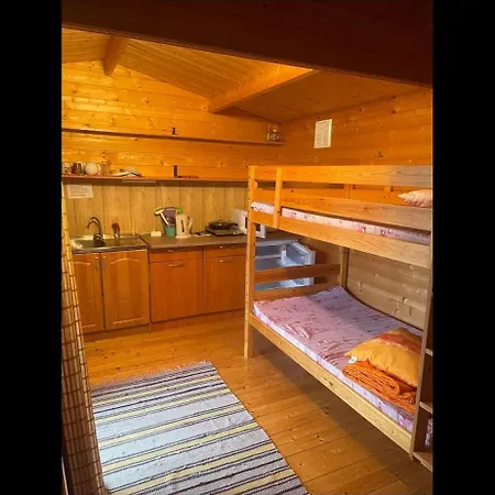 Campsite домик на берегу чудского озера *